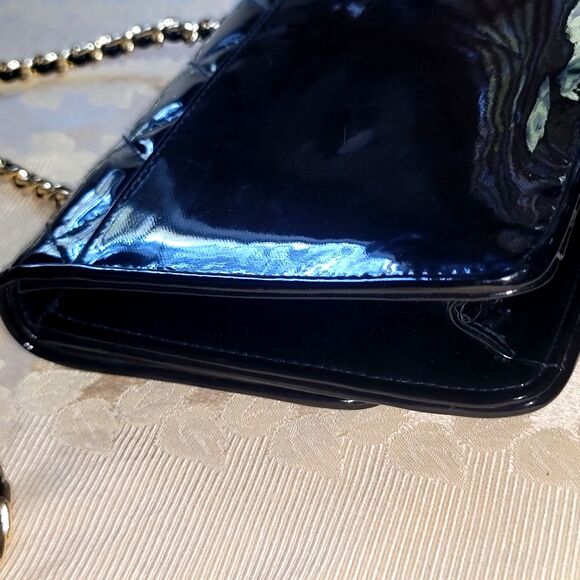 Classic Giani Bernini Handbag Black Patent Leather Gold Chain Shoulder strap NEW - Picture 5 of 16